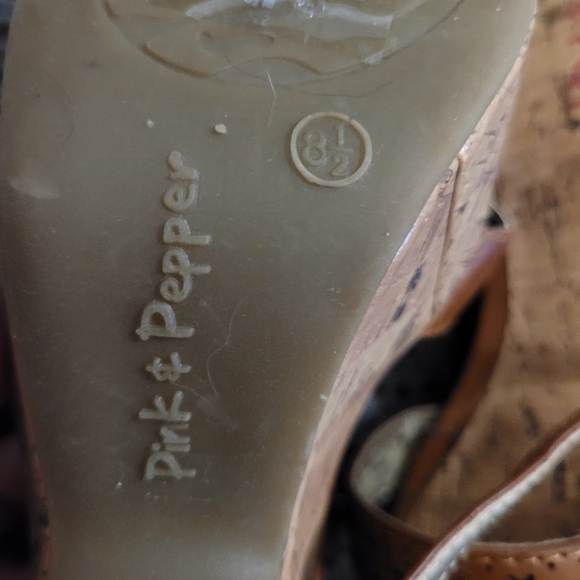 Pink & Pepper tan and brown pump sandals size 8.5 - Picture 13 of 13